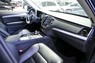Volvo XC90   2.0 B5 D AWD Momentum Pro Auto