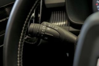 Volvo XC40   2.0 T4 RDesign Auto