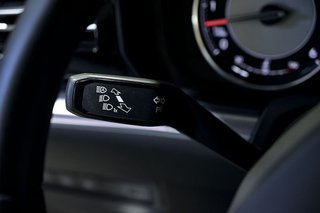 Volkswagen Touareg   Prem Eleg 3.0 V6 TDI 210kW Tip 4M