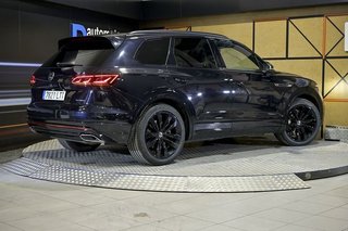 Volkswagen Touareg   R 3.0 V6 TSI 340kW Tip 4M