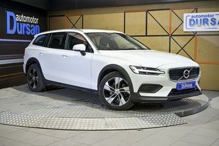 Volvo V60   2.0 B4 D AWD Cross Country Pro AUTO