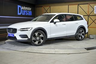 Volvo V60 2.0 B4 (D) AWD Cross Country Pro AUTO