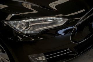 Tesla Model  S   90D 4WD