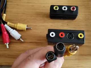 Adaptadores Scart a RCA y Cables AV