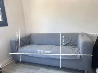 Sofá gris de tela