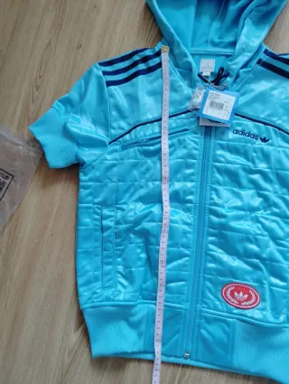 Chaqueta Adidas manga corta azul