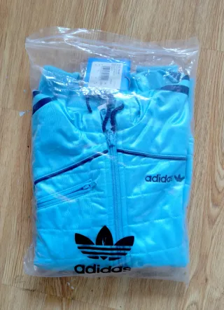 Chaqueta Adidas manga corta azul