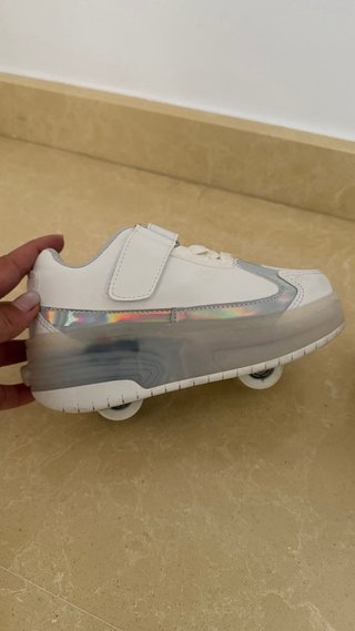 Tenis patín blancos para niño/niña