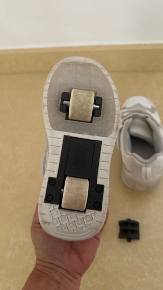Tenis patín blancos para niño/niña