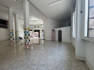 Local comercial en venta en La Roureda en Viladecans