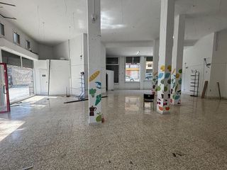Local comercial en venta en La Roureda en Viladecans