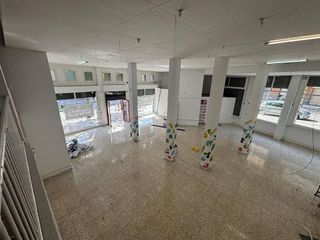 Local comercial en venta en La Roureda en Viladecans
