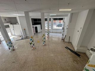 Local comercial en venta en La Roureda en Viladecans