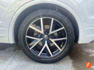 Volkswagen Touareg Prem Atmos 3.0 V6 TDI 210kW Tip 4M