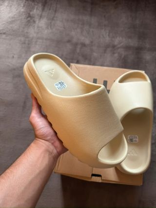 Chanclas Adidas Yeezy Beige Talla 42