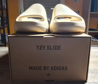 Chanclas Adidas Yeezy Beige Talla 42