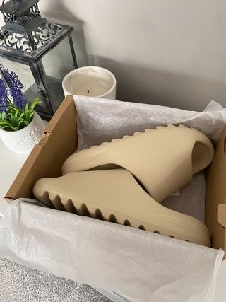 Chanclas Adidas Yeezy Beige Talla 42