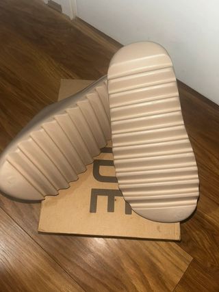 Chanclas Adidas Yeezy Beige Talla 42