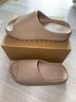 Adidas Yeezy Slides Beige Talla 42