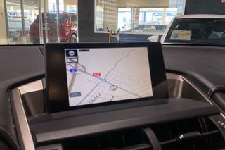 Lexus NX   2.5 300h Business Navigation 2WD