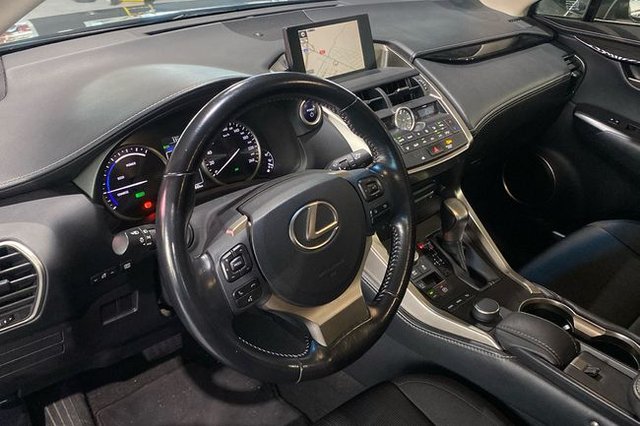 Lexus NX 2.5 300h Business Navigation 2WD