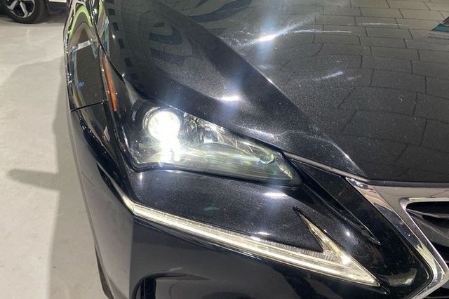 Lexus NX 2.5 300h Business Navigation 2WD