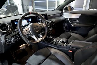 Mercedes CLA MERCEDES-BENZ   MercedesAMG 35 4MATIC Shooting Bra