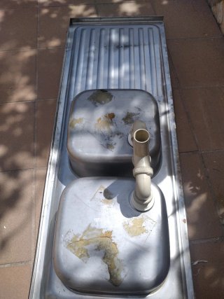 Fregadero doble seno con escurridor