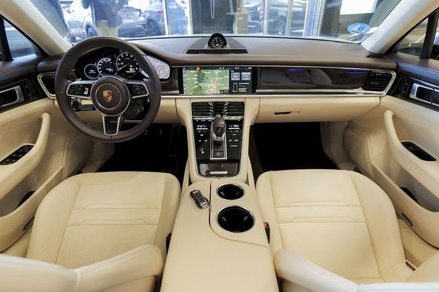 Porsche Panamera 4 EHybrid