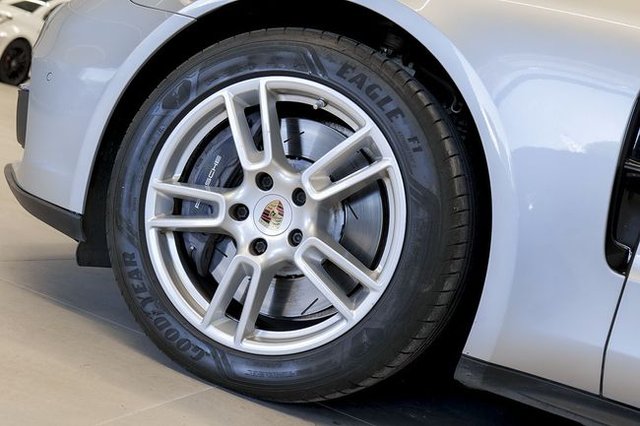 Porsche Panamera 4 EHybrid