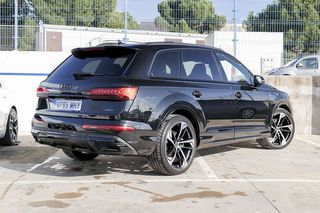 Audi Q7   Black line 45 TDI 170kW 232CV qua. ti.