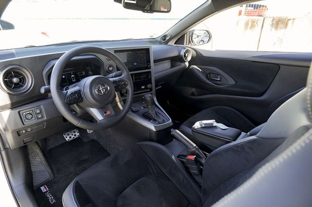 Toyota GR Yaris 1.6T 280 RZ AT TOURING PACK