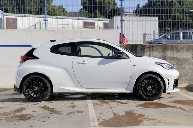 Toyota GR Yaris 1.6T 280 RZ AT TOURING PACK