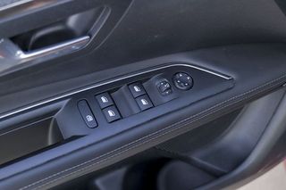 Peugeot 3008   1.5L BlueHDi 96kW 130CV SS Allure