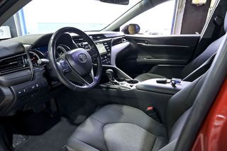 Toyota Camry   2.5 220H Advance