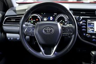 Toyota Camry   2.5 220H Advance