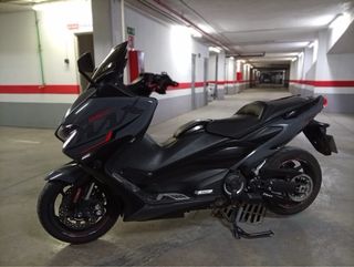 Yamaha TMAX 560 2021