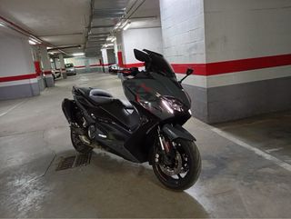 Yamaha TMAX 560 2021