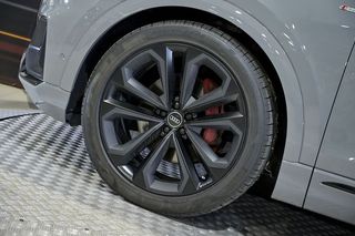 Audi Q8   50 TDI 210kW Black Line Plus quattro tip