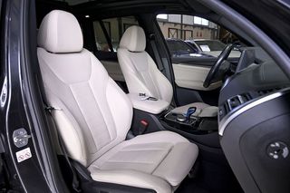 BMW iX3   80 kWh M Sport