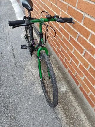 Bicicleta MTB Strongman Retro Neón 90s
