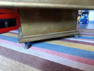 Mesa cuadrada cobre y madera