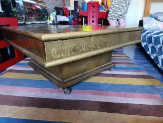 Mesa cuadrada cobre y madera