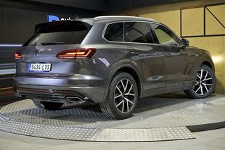 Volkswagen Touareg   Prem Eleg 3.0 V6 TDI 210kW Tip 4M