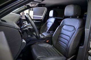 Volkswagen Touareg   Prem Eleg 3.0 V6 TDI 210kW Tip 4M