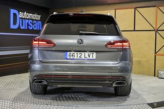 Volkswagen Touareg Prem Eleg 3.0 V6 TDI 210kW Tip 4M
