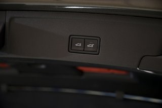 Volkswagen Touareg Prem Eleg 3.0 V6 TDI 210kW Tip 4M