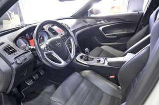 Opel Insignia    2.8 V6 Turbo OPC