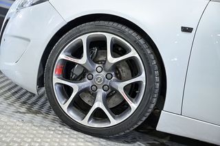 Opel Insignia    2.8 V6 Turbo OPC