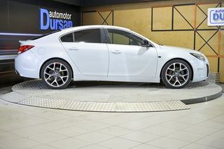 Opel Insignia    2.8 V6 Turbo OPC